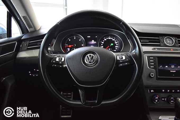 VOLKSWAGEN Passat Business Alltrack 2.0 TDI 190 CV 4MOTION DSG Exec.BMT